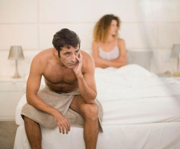 Un hombre tiene problemas de poder